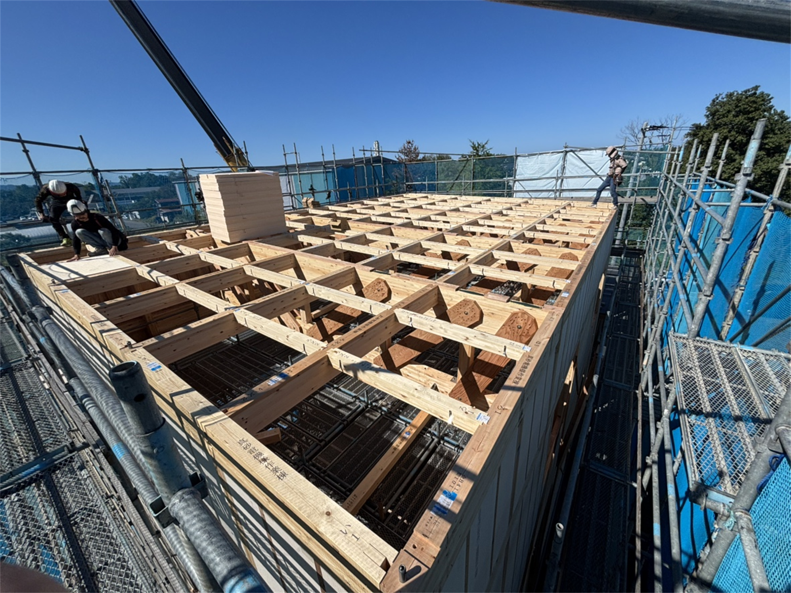 工期短縮　建て方